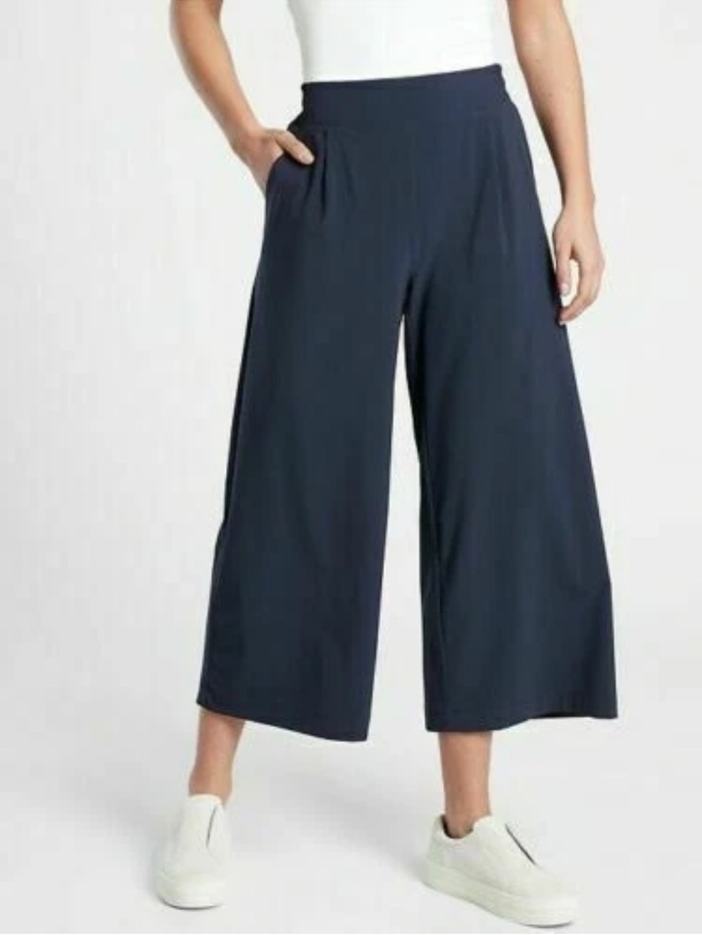 ATHLETA Brooklyn Wide Leg Crop Pant Navy Size 4
